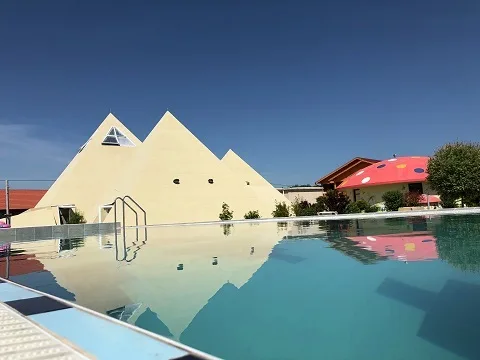 Demjén, Piramis fürdő